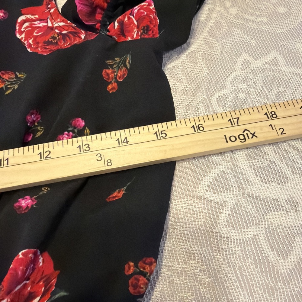 Rose Capri Romper Black Red Roses Off Shoulder Whimsigoth 50's Vibe Croquette S - Picture 7 of 10